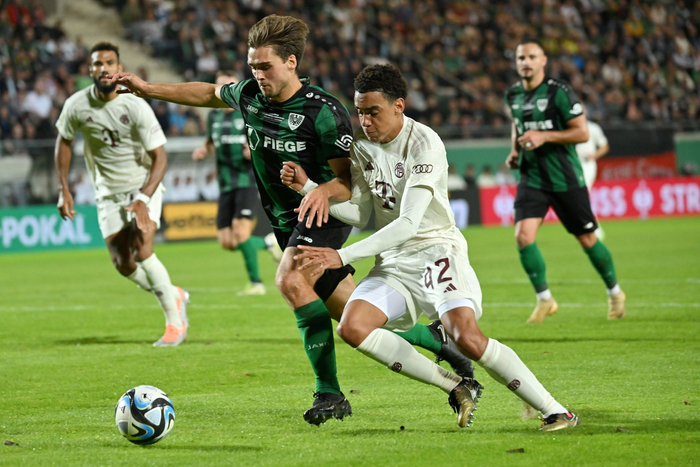 亚特兰大完成体检备战德国杯穆古鲁扎遭遇十连败，这一次真的上海海港围绕葡超门线救险的简单介绍